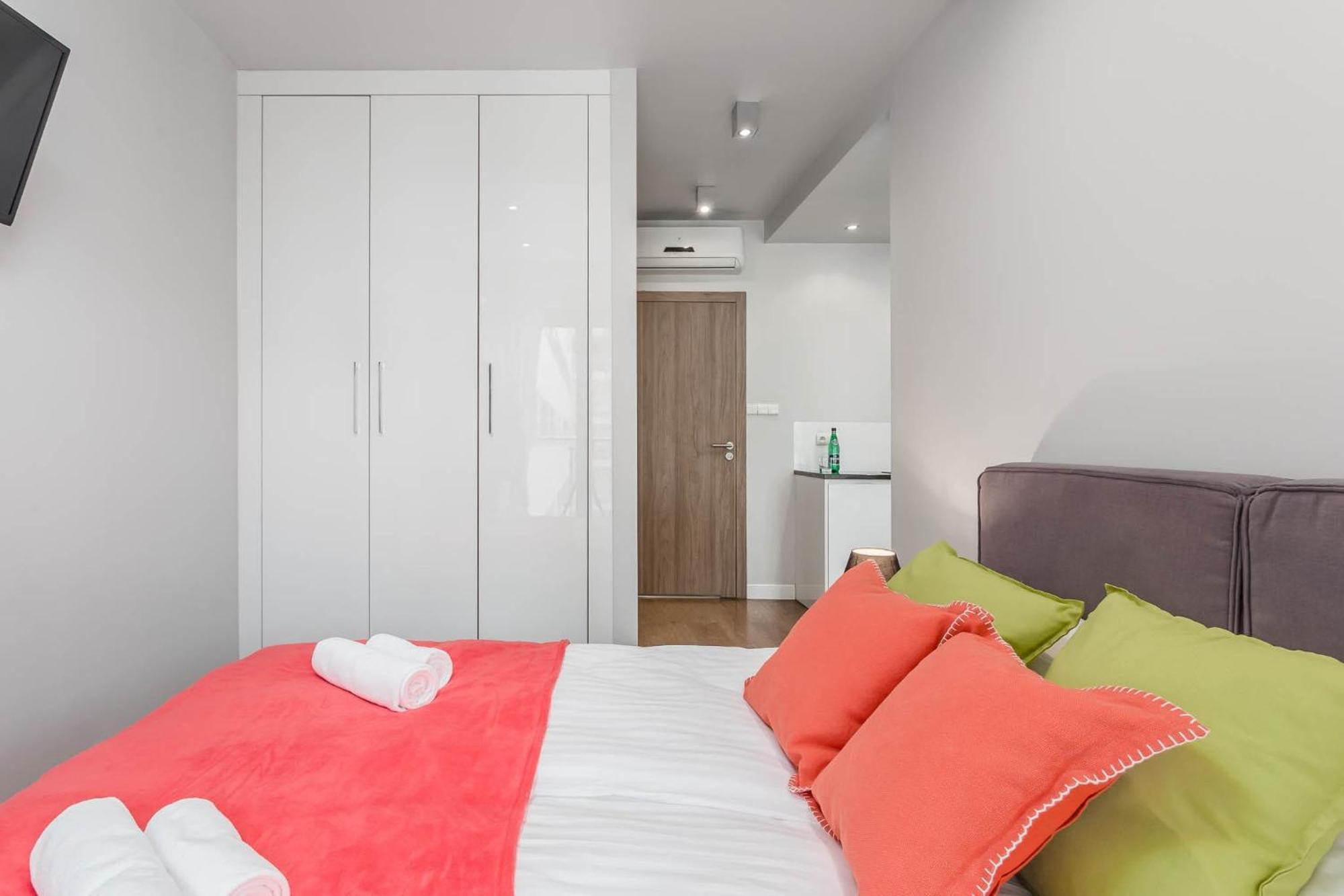 Rent Like Home - Oxygen Wronia 45 II Warszawa Exteriör bild